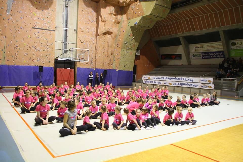 Scopri di più sull'articolo Ritmica sotto l’albero